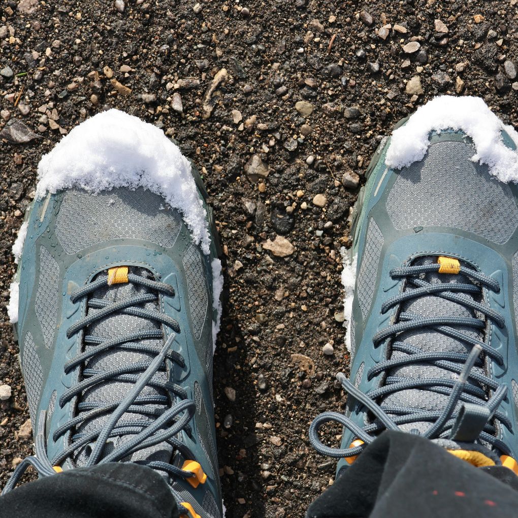 wide feet trail shoes recommendations​